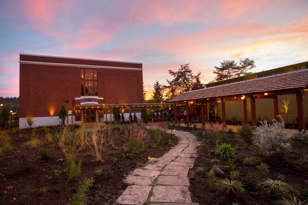 Hotel Mcmenamins Anderson School Bothell Exterior foto