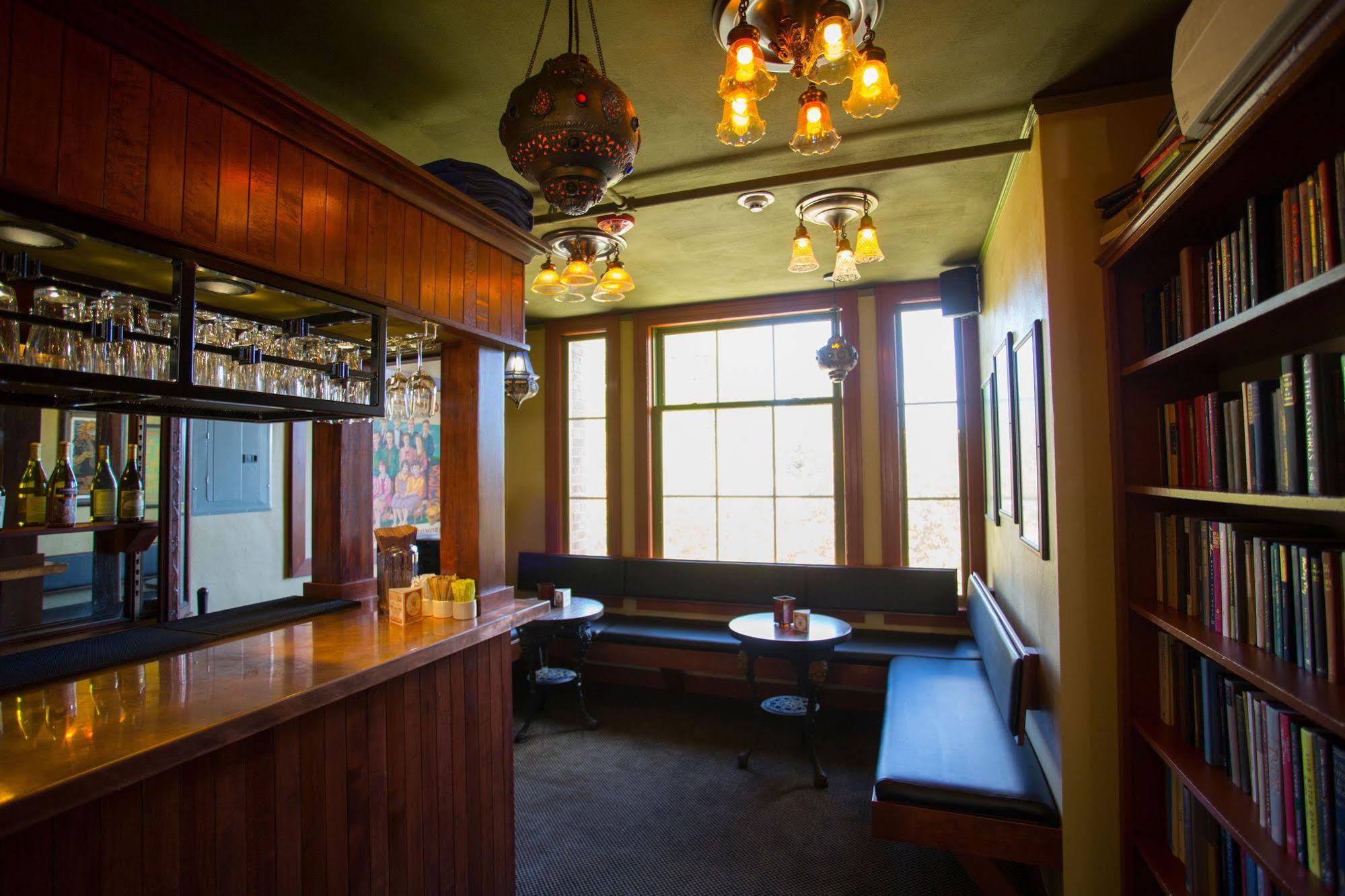 Hotel Mcmenamins Anderson School Bothell Exterior foto