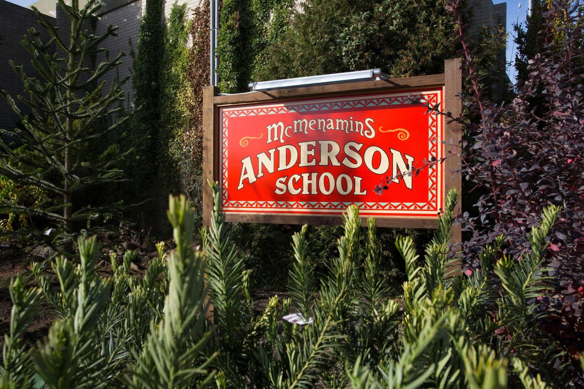 Hotel Mcmenamins Anderson School Bothell Exterior foto